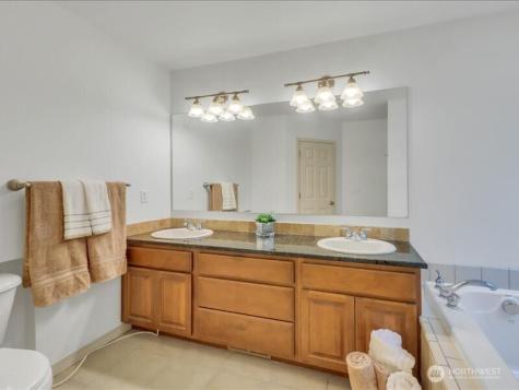 21900 SE 242nd Street Maple Valley WA 98038