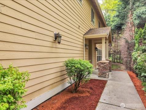 21900 SE 242nd Street Maple Valley WA 98038