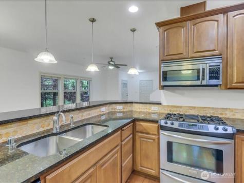 21900 SE 242nd Street Maple Valley WA 98038