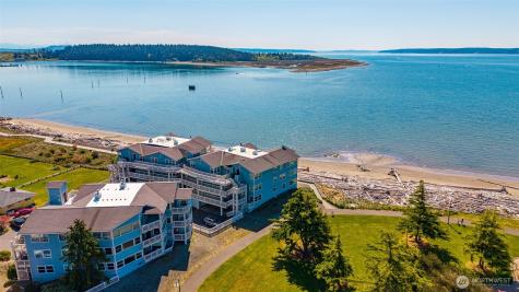 651 SE Bayshore Drive Oak Harbor WA 98277