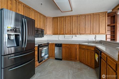 651 SE Bayshore Drive Oak Harbor WA 98277