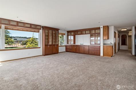 651 SE Bayshore Drive Oak Harbor WA 98277