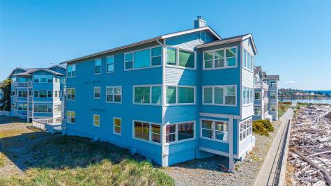 651 SE Bayshore Drive Oak Harbor WA 98277