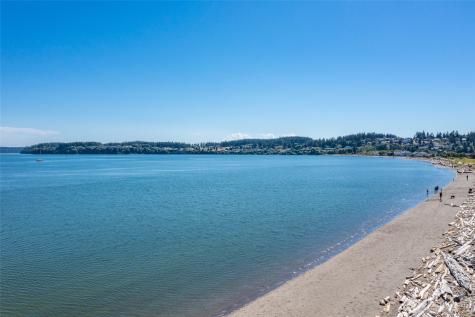 651 SE Bayshore Drive Oak Harbor WA 98277