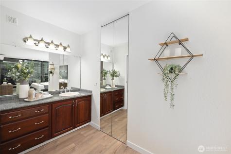 2100 3rd Avenue Seattle WA 98121