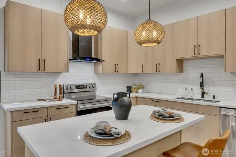 8439 47th Avenue S Seattle WA 98188