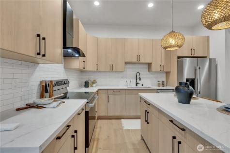 8439 47th Avenue S Seattle WA 98188