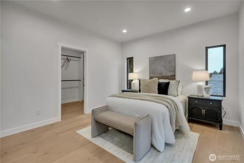 8439 47th Avenue S Seattle WA 98188