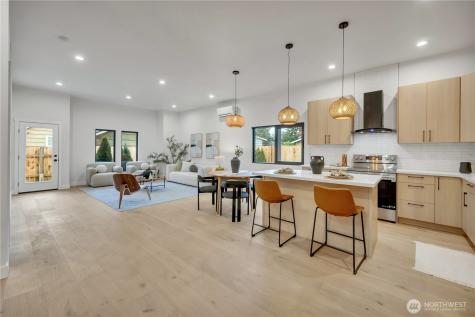 8439 47th Avenue S Seattle WA 98188
