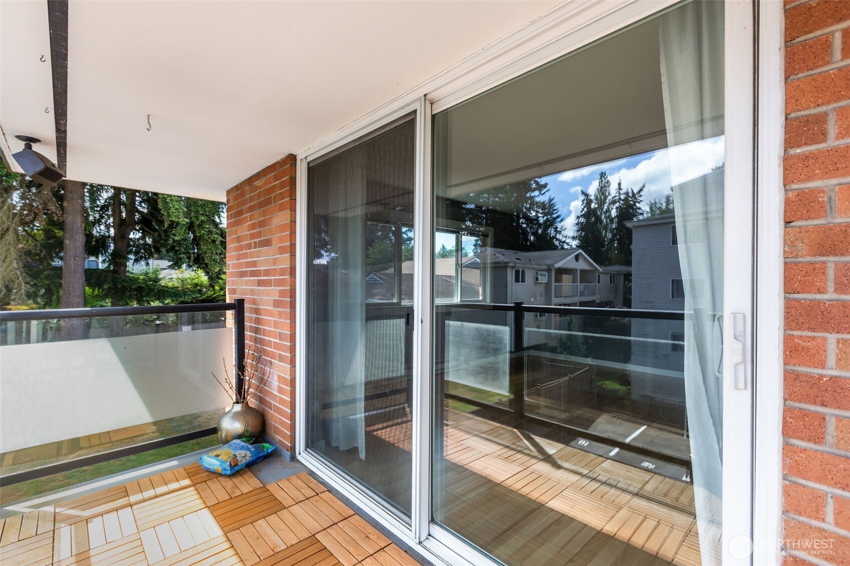 845 NE 125th Street Seattle WA 98125