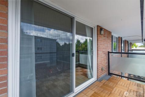 845 NE 125th Street Seattle WA 98125