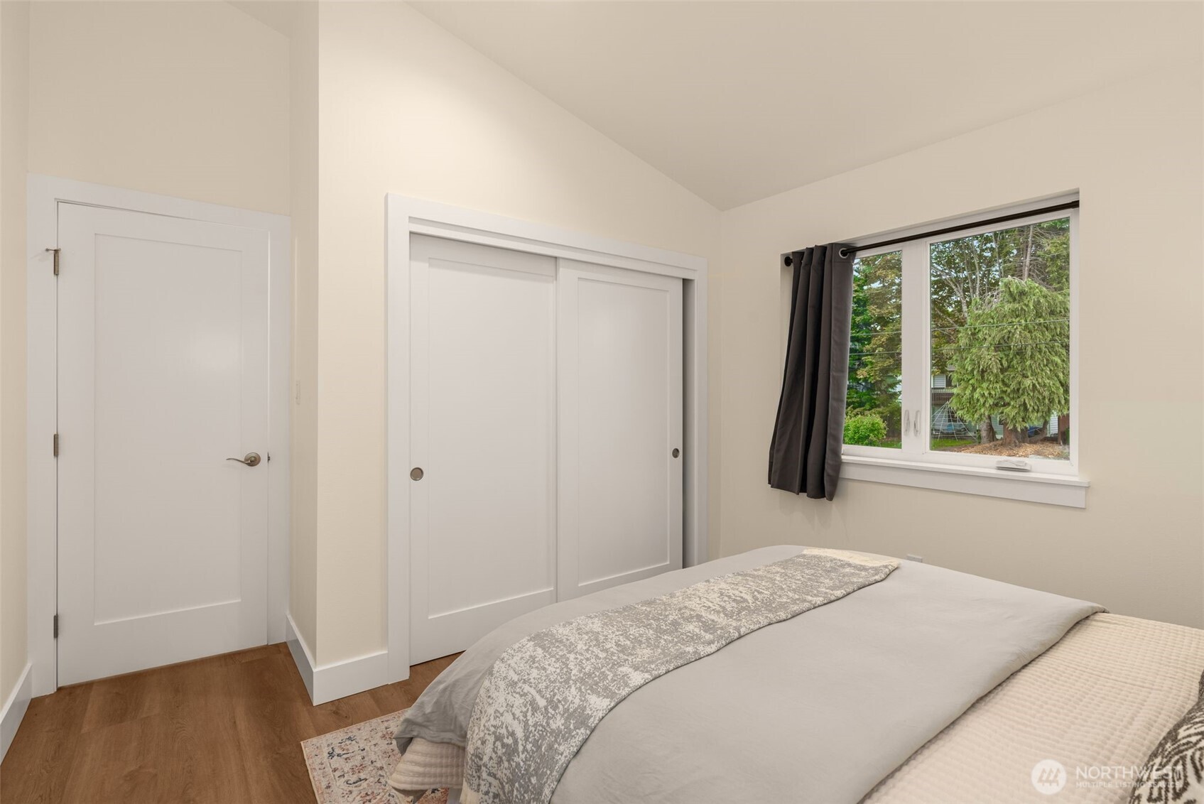 9253 6th Avenue NW Seattle WA 98117