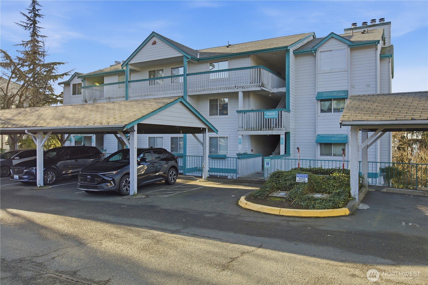 28610 16th Avenue S Federal Way WA 98003