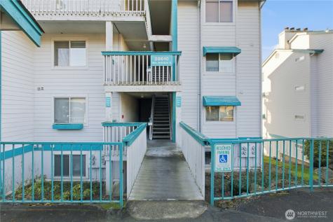 28610 16th Avenue S Federal Way WA 98003