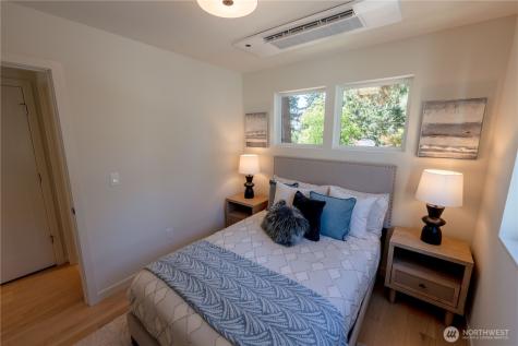 13540 39th Avenue NE Seattle WA 98125