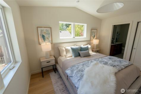 13540 39th Avenue NE Seattle WA 98125