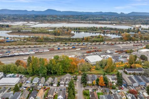 1302 Chestnut Street Everett WA 98201