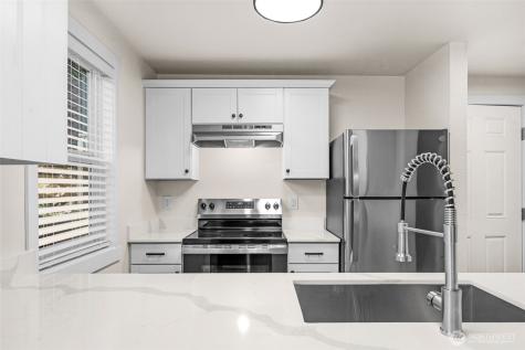 1302 Chestnut Street Everett WA 98201