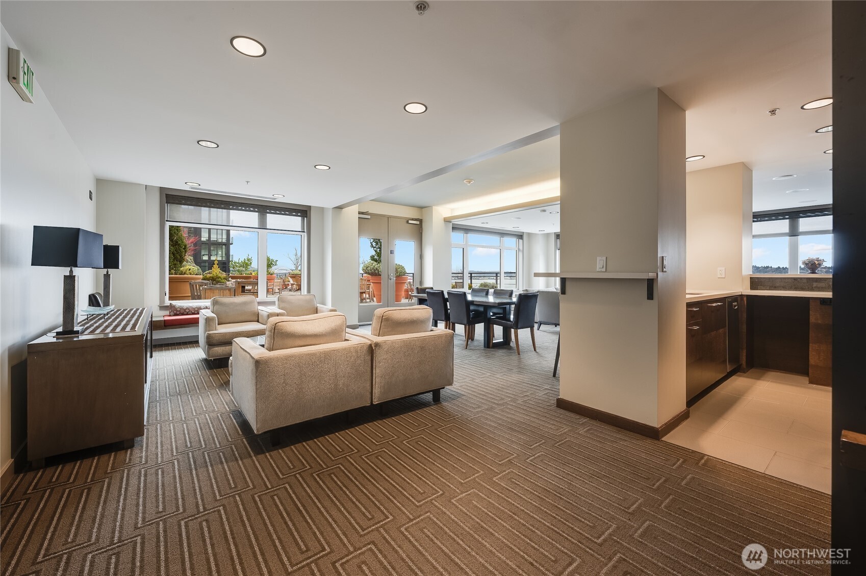 2607 Western Avenue Seattle WA 98121