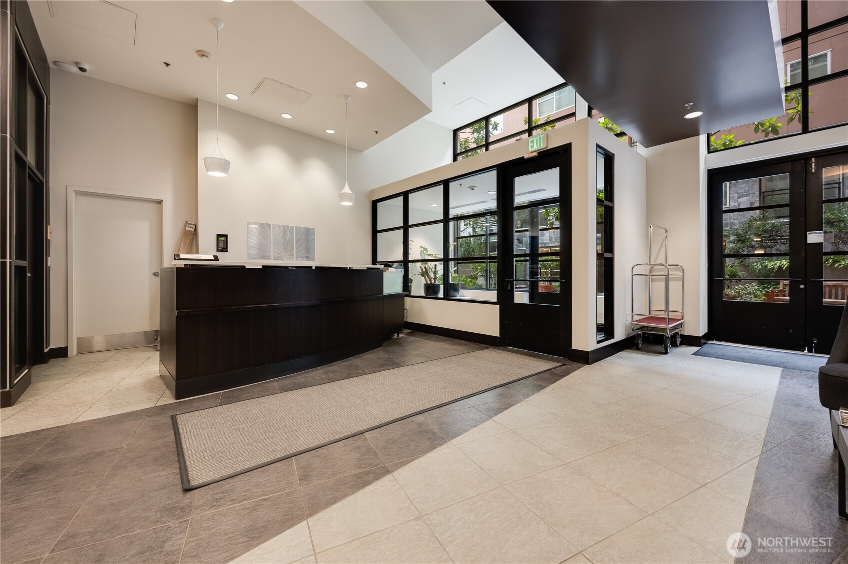 2607 Western Avenue Seattle WA 98121
