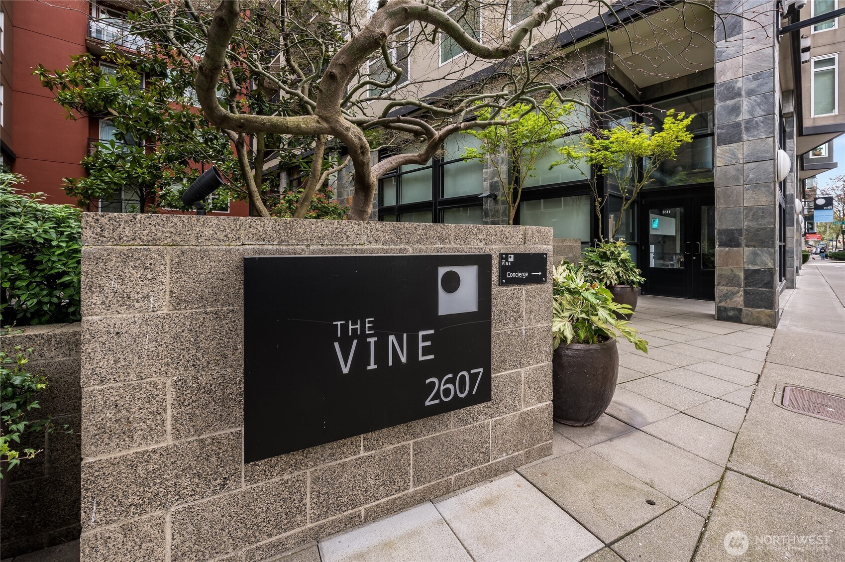 2607 Western Avenue Seattle WA 98121