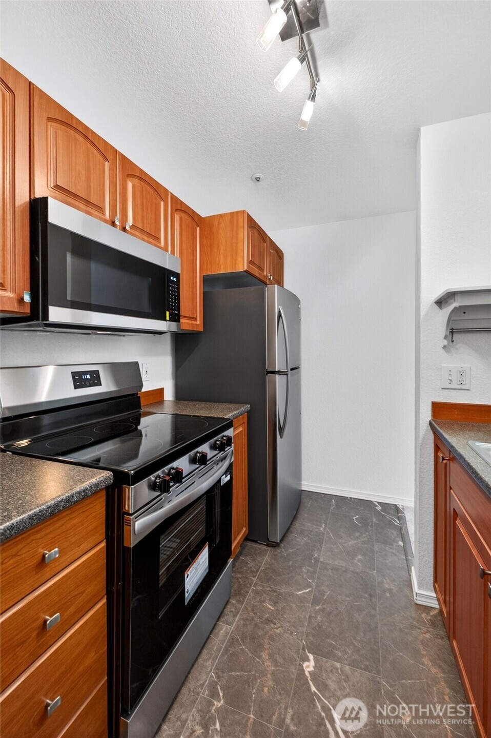 19230 Forest Park Drive NE Lake Forest Park WA 98155