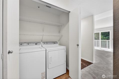 19230 Forest Park Drive NE Lake Forest Park WA 98155