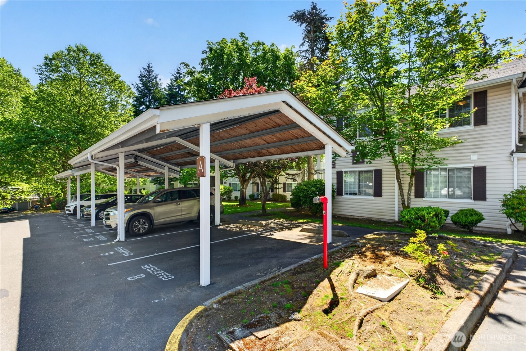 19230 Forest Park Drive NE Lake Forest Park WA 98155