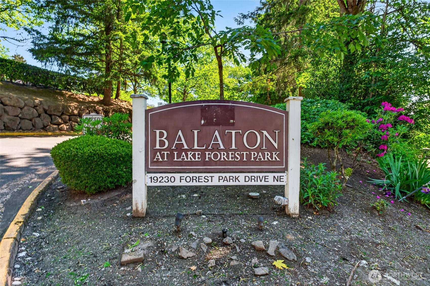 19230 Forest Park Drive NE Lake Forest Park WA 98155