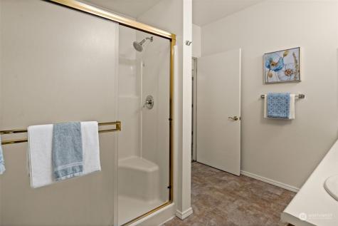 22553 SE 37th Terrace Issaquah WA 98029