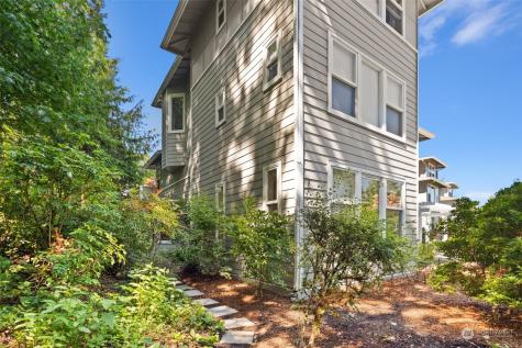 22553 SE 37th Terrace Issaquah WA 98029