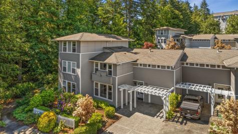 22553 SE 37th Terrace Issaquah WA 98029
