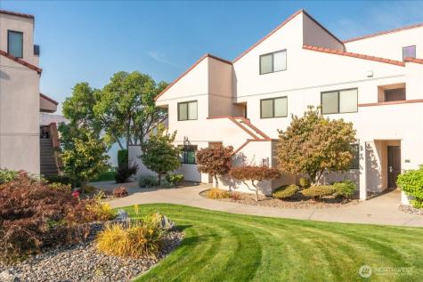 100 Lake Chelan Shores Drive Chelan WA 98816