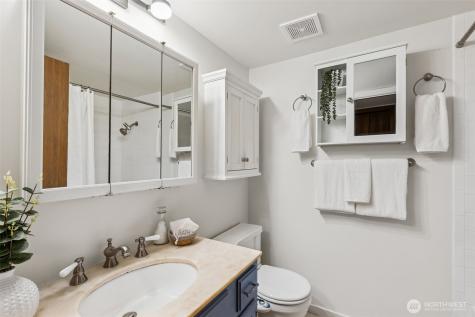 13730 15th Avenue NE Seattle WA 98125