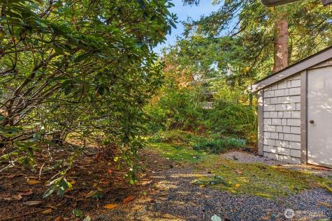 13730 15th Avenue NE Seattle WA 98125