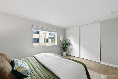 6557 4th Avenue NE Seattle WA 98115