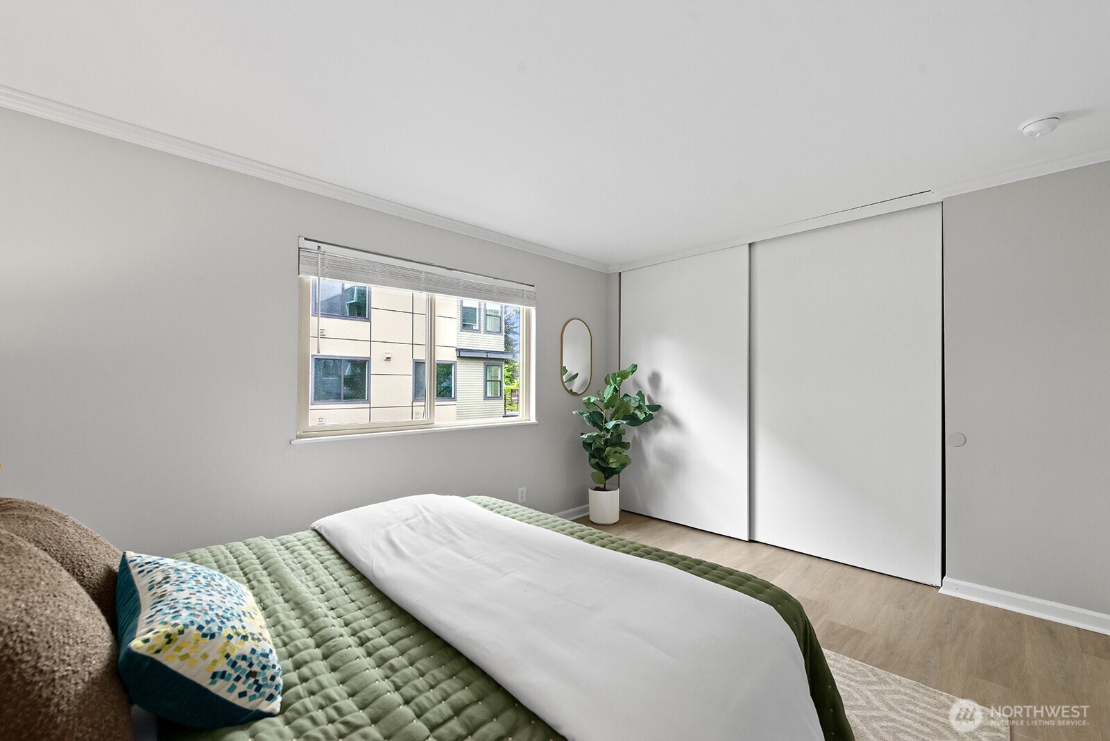 6557 4th Avenue NE Seattle WA 98115