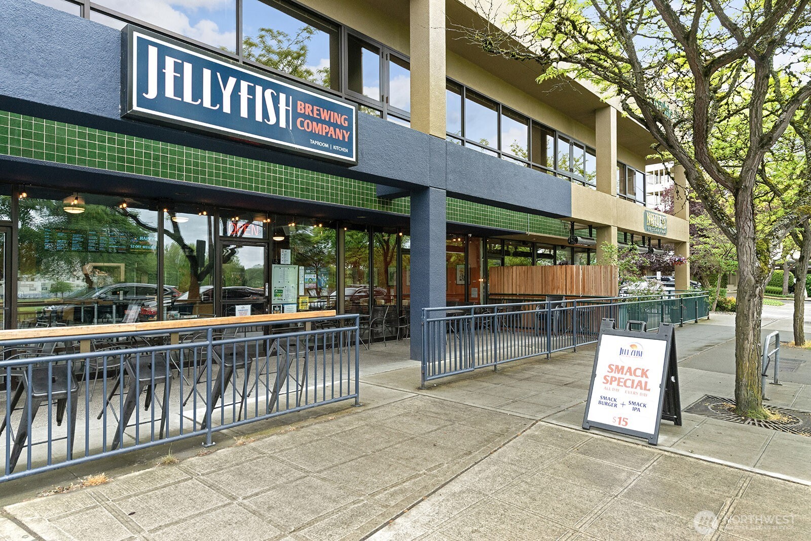 6557 4th Avenue NE Seattle WA 98115