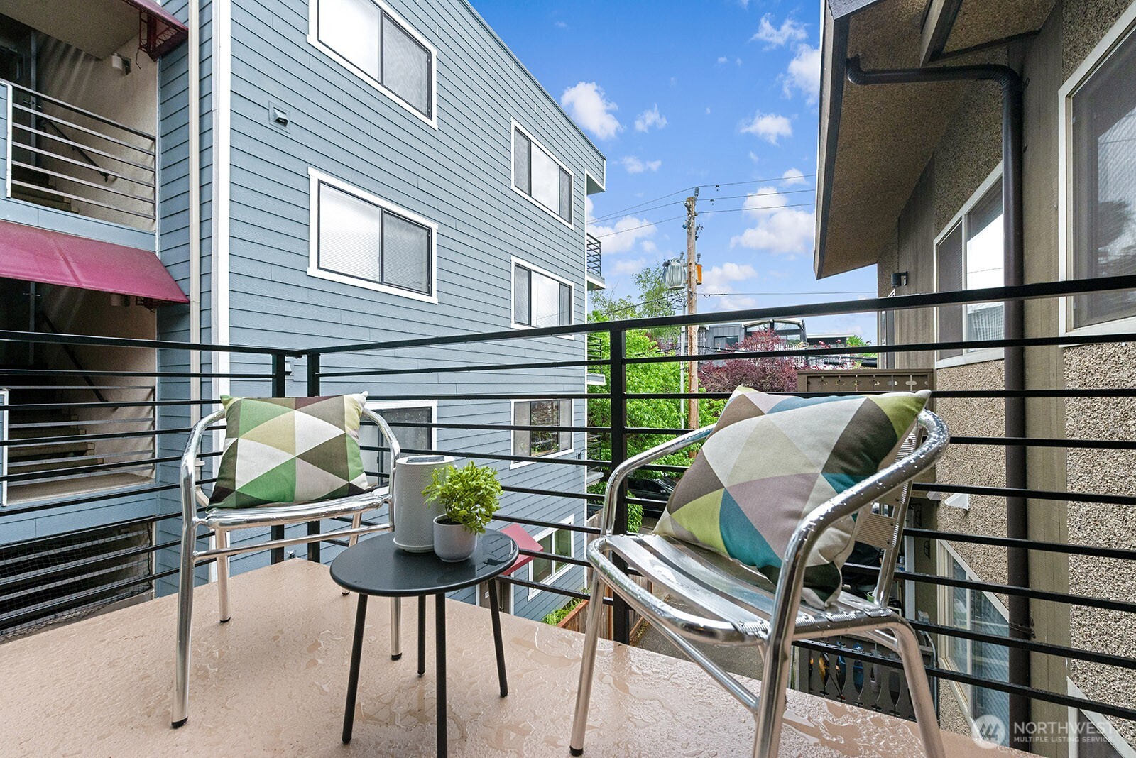 6557 4th Avenue NE Seattle WA 98115