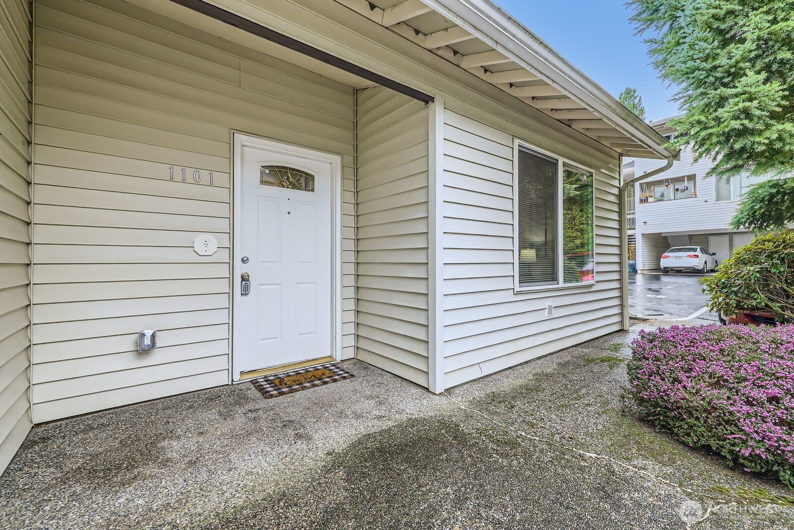 20301 19th Avenue NE Shoreline WA 98155
