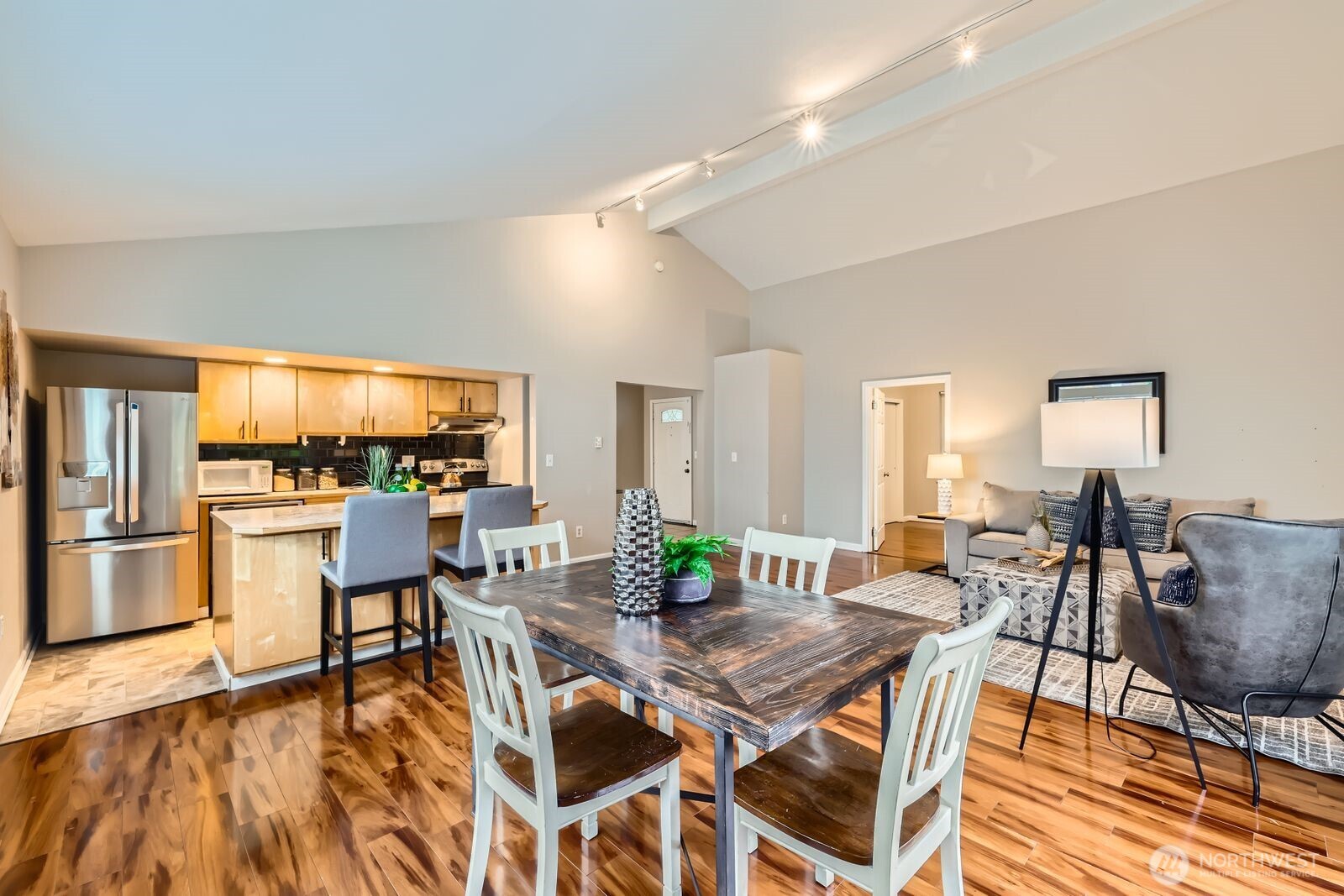 20301 19th Avenue NE Shoreline WA 98155