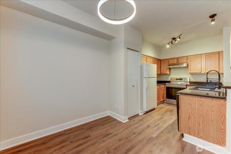 5809 Highway Place Street NE Everett WA 98203