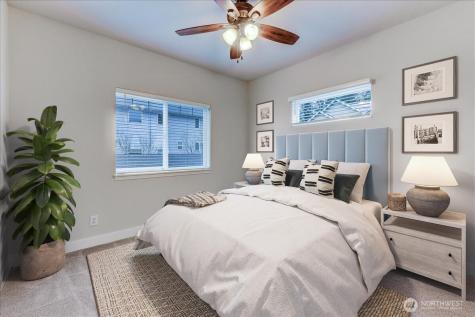 5809 Highway Place Street NE Everett WA 98203