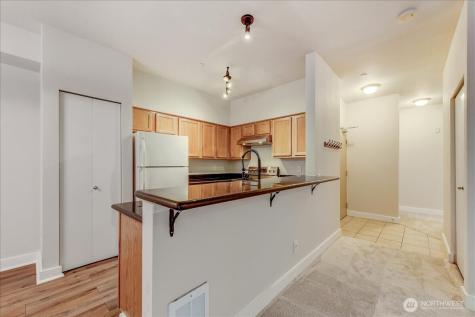 5809 Highway Place Street NE Everett WA 98203