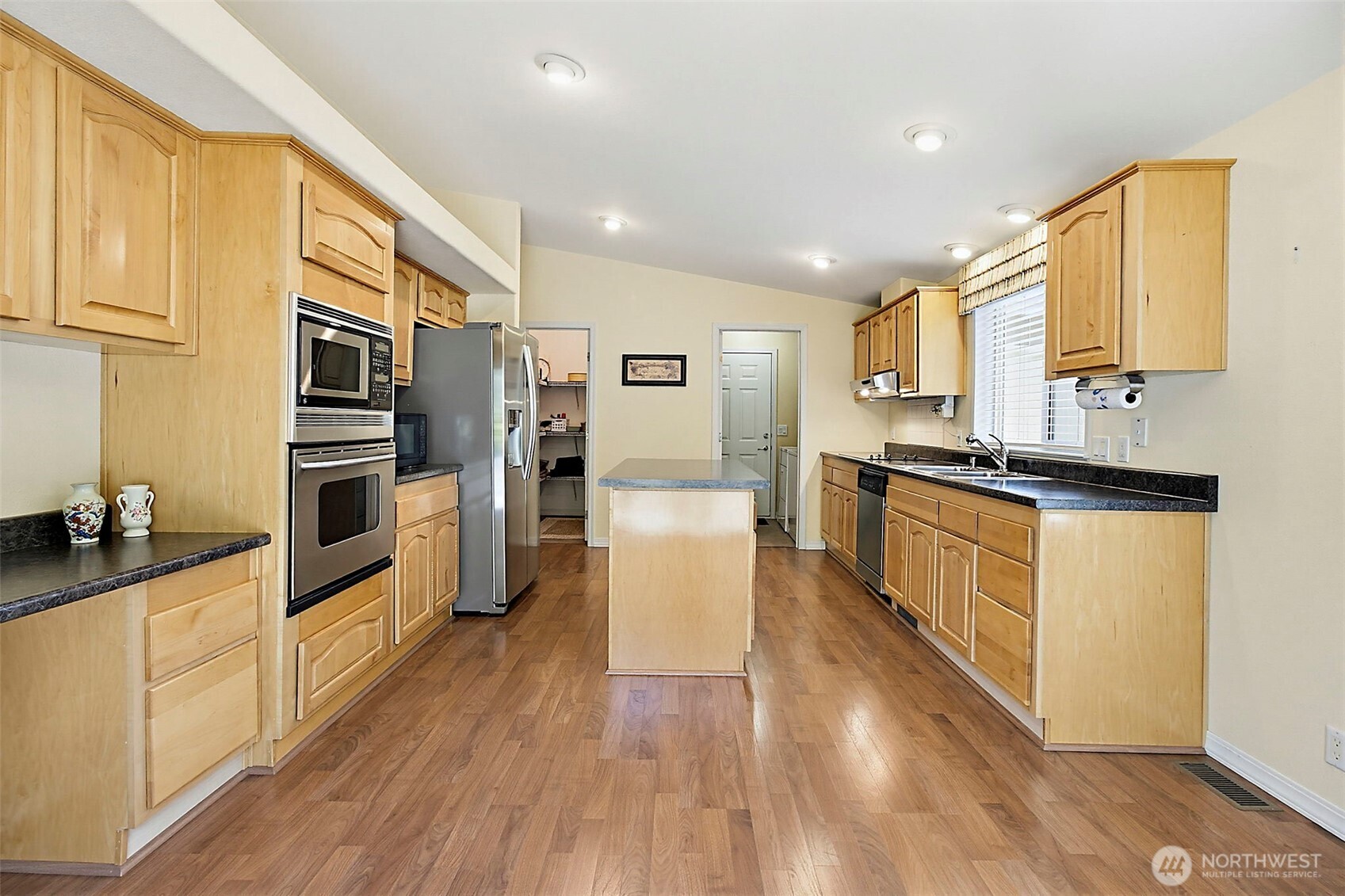 21804 SE 272nd Place Maple Valley WA 98038