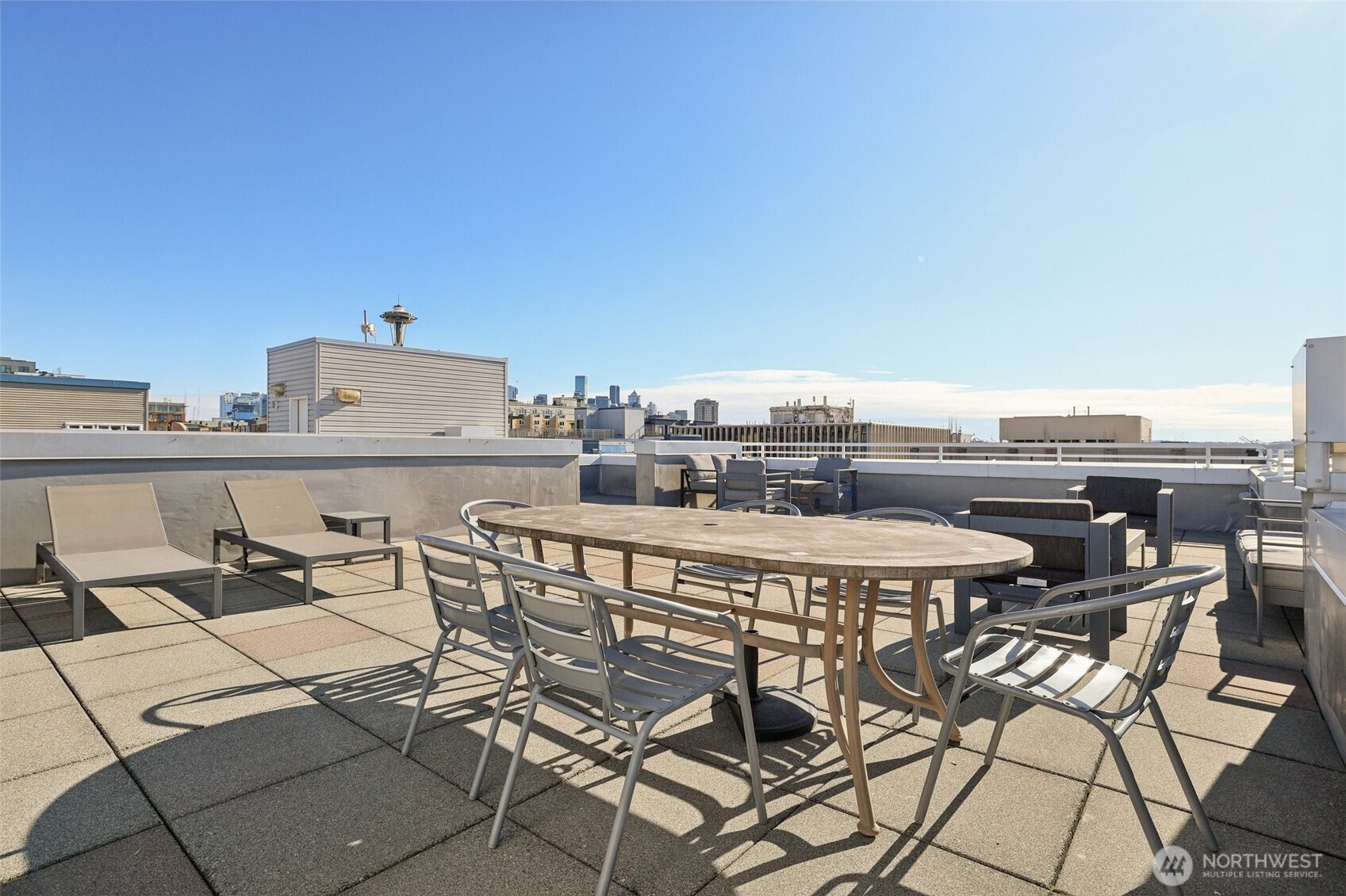 520 2nd Avenue W Seattle WA 98119