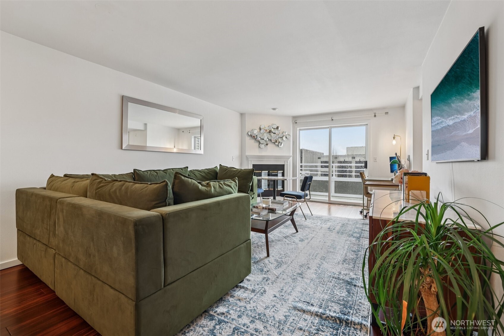 520 2nd Avenue W Seattle WA 98119