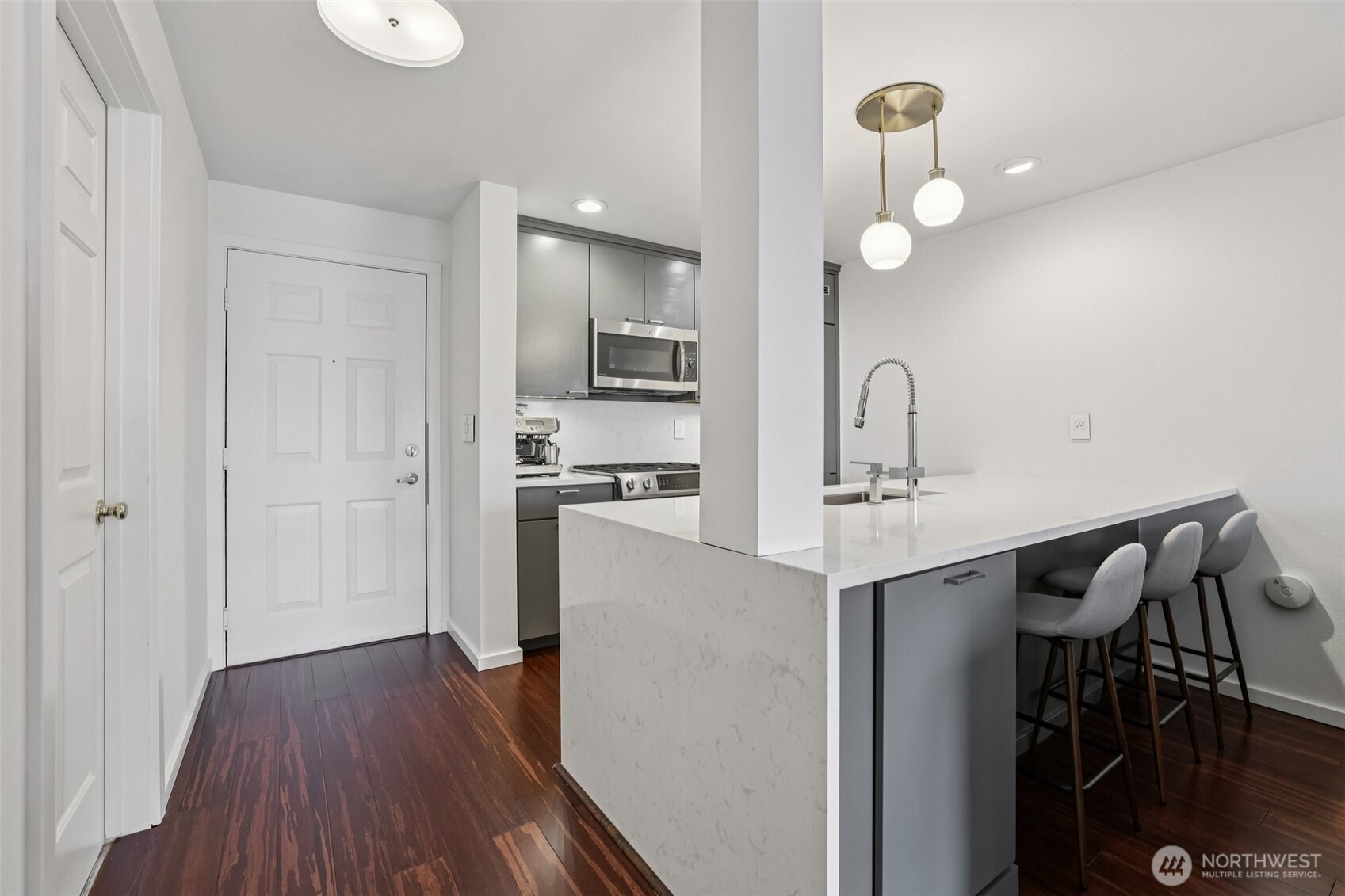 520 2nd Avenue W Seattle WA 98119