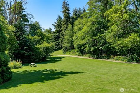 3711 26th Place W Seattle WA 98199