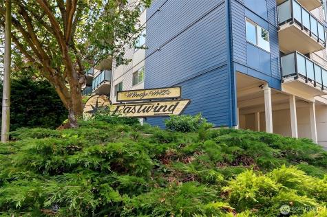3711 26th Place W Seattle WA 98199